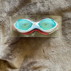 Speedo goggles